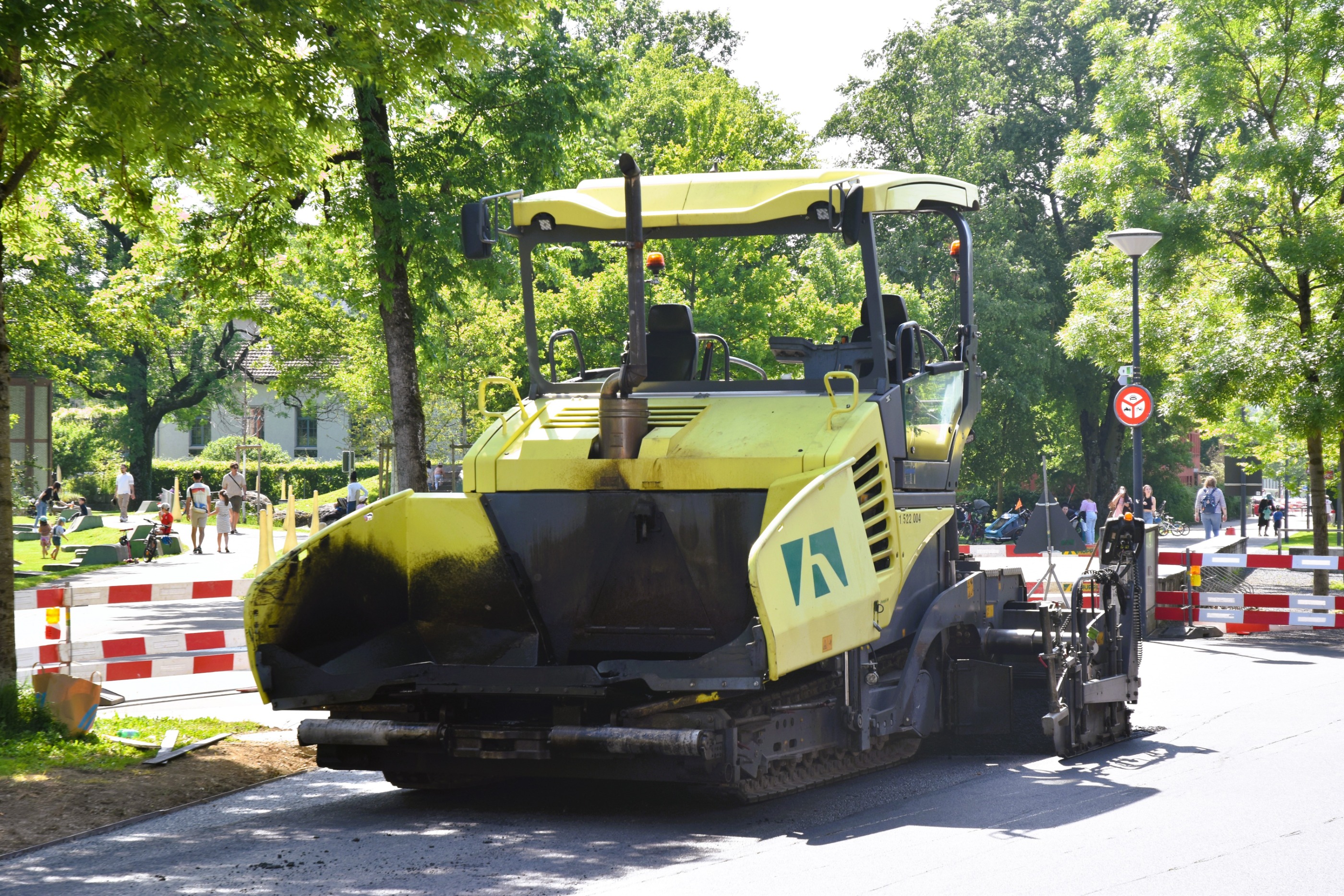 Einbau mit Belagsfertiger